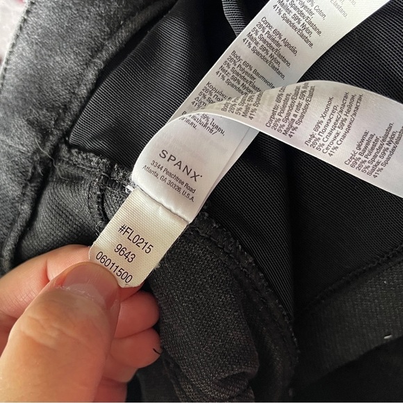 SPANX Cargo Leggings Jean FL0216 real side pockets Women's Medium - Picture 8 of 9